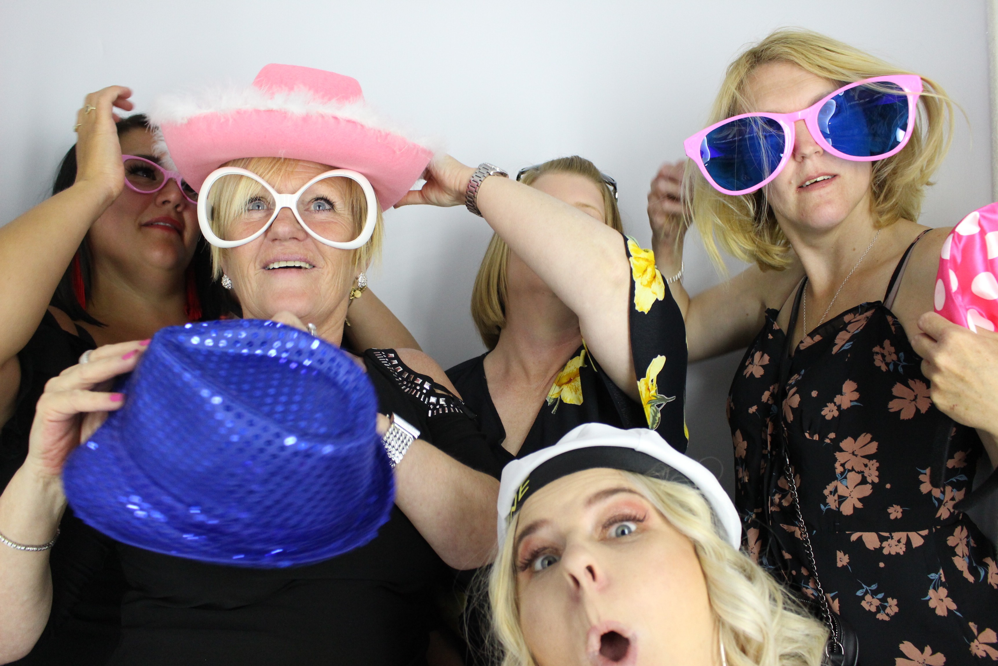60th Birthday Diana  | View more photos from the event at gallery.myphotoboothexperience.co.uk/u/MyPhotoBoothExperienceLtd/60th-Birthday-Diana